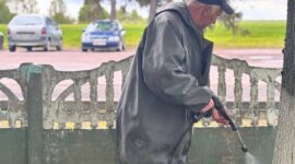 «Сделаем поселок Чистым сами!». Масштабный субботник в г.п. Красная Слобода объединил порядка 300 человек