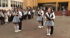 Прощай, родная школа! Праздник последнего звонка в средней школе №11. Фоторепортаж