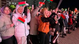 Тысячи жителей и гостей Солигорщины присоединились к акции "Споем День Победы вместе!"