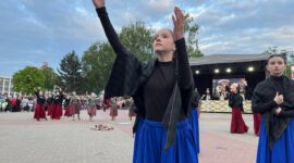 Хореографическое представление «Цветы Великой Победы». Фоторепортаж