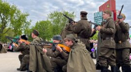 Хореографическое представление прямо сейчас на площади!