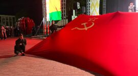 Тысячи жителей и гостей Солигорщины присоединились к акции "Споем День Победы вместе!"