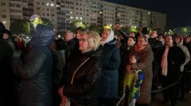 Тысячи жителей и гостей Солигорщины присоединились к акции "Споем День Победы вместе!"