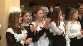 Торжественная линейка состоялась для учащихся средней школы №14