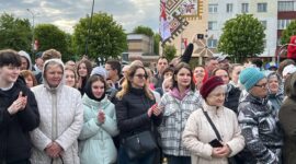 Хореографическое представление прямо сейчас на площади!