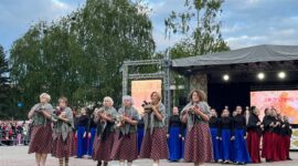 Хореографическое представление «Цветы Великой Победы». Фоторепортаж