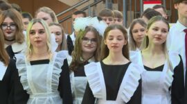 Торжественная линейка состоялась для учащихся средней школы №14