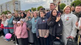 Хореографическое представление прямо сейчас на площади!