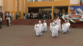 Прощай, родная школа! Праздник последнего звонка в средней школе №11. Фоторепортаж