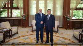 Президент Беларуси Александр Лукашенко и Председатель Китайской Народной Республики Си Цзиньпин проводят встречу в Пекине