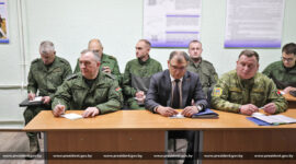 Александр Лукашенко  посетил центр подготовки и применения беспилотных авиационных комплексов в Березовском районе Брестской области