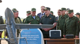 Александр Лукашенко  посетил центр подготовки и применения беспилотных авиационных комплексов в Березовском районе Брестской области