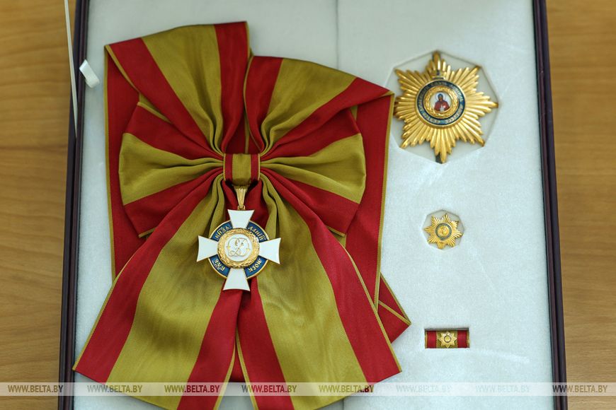 Патриарх Московский и всея Руси Кирилл наградил Президента Беларуси Александра Лукашенко орденом Святого благоверного князя Даниила Московского I степени