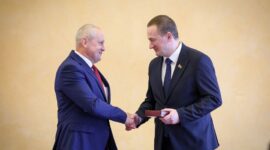 "Фундамент, на котором держится страна". Турчин вручил госнаграды представителям различных сфер