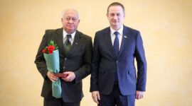 "Фундамент, на котором держится страна". Турчин вручил госнаграды представителям различных сфер