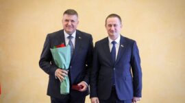 "Фундамент, на котором держится страна". Турчин вручил госнаграды представителям различных сфер