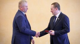 "Фундамент, на котором держится страна". Турчин вручил госнаграды представителям различных сфер