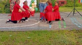 У бабушки в деревне! В д. Драчева состоялся праздник для детей с ШОУ мыльных пузырей и мастер-классами