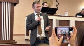 Информацию всегда нужно проверять: Андрей Лазуткин, редактор отдела аналитических программ ЗАО «Столичное телевидение»