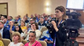 Как работает экономика Беларуси изнутри? Участники V Форума медийного сообщества Беларуси посещают предприятия Гомельской области