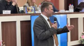 Информацию всегда нужно проверять: Андрей Лазуткин, редактор отдела аналитических программ ЗАО «Столичное телевидение»