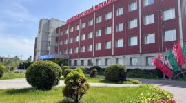 Как работает экономика Беларуси изнутри? Участники V Форума медийного сообщества Беларуси посещают предприятия Гомельской области