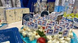 Видели как делают отечественный сыр для гурманов? СМИ Минщины посещают Нарочанский участок Минского молочного завода №1