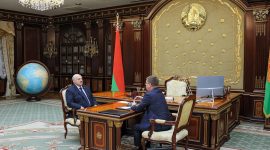 Александр Лукашенко принял с докладом Председателя Федерации профсоюзов Беларуси Юрия Сенько