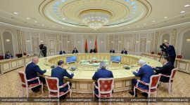Александр Лукашенко встретился с губернатором Тюменской области России Александром Моором
