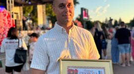 Глава района Анатолий Лодыга наградил лучших тружеников Солигорщины