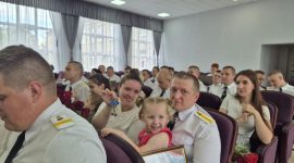 Ключи от арендных квартир  вручили сотрудникам Солигорского отдела Департамента охраны