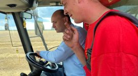 Председатель рулит! Анатолий Лодыга лично проконтролировал ход жатвы в ОАО «Большевик-Агро»