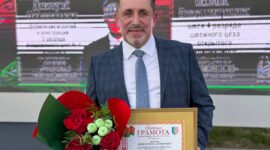 Глава района Анатолий Лодыга наградил лучших тружеников Солигорщины