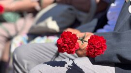 Районный митинг и возложение цветов к памятнику «Скорбящая мать». Фоторепортаж