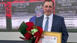 Глава района Анатолий Лодыга наградил лучших тружеников Солигорщины