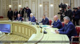 Президент Беларуси Александр Лукашенко 11 августа встретился с губернатором Челябинской области России Алексеем Текслером