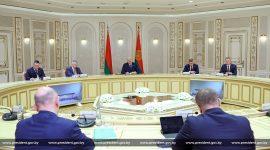Президент Беларуси Александр Лукашенко 11 августа встретился с губернатором Челябинской области России Алексеем Текслером