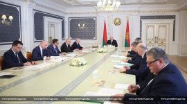Александр Лукашенко собрал совещание о развитии биофармацевтики