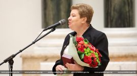 Накануне Дня народного единства Александр Лукашенко вручил государственные награды заслуженным представителям различных сфер