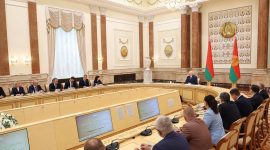 Александр Лукашенко проводит большую встречу с идеологическим активом, историческим и экспертным сообществом, посвященную Дню народного единства