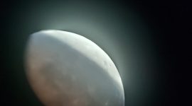 Жители Солигорского района наблюдали лунное затмение. Фоторепортаж в объективе СТК