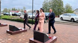 Член Совета Республики Национального собрания Республики Беларусь Инна Толкачева и Герой Беларуси, космонавт Марина Василевская посещают Старые Дороги