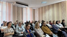 В начале учебного года о безопасности. Сотрудники милиции и Следственного комитета посетили районные школы