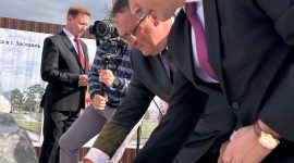 Алексей Кушнаренко дал старт строительству нового ФОКа в Заславле. Возводить его будут солигорские строители