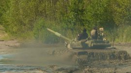 Надежный щит и гордость Родины: сегодня в Беларуси отмечается День танкистов. Побывали в легендарных Печах