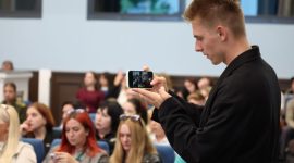 Марков: блогер - не просто тот, кто "пилит контент", а личность со стержнем