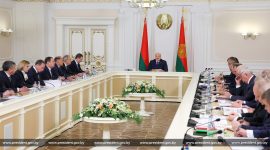 Александр Лукашенко собрал совещание о проектах прогнозных документов на 2026 год