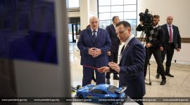 Александр Лукашенко дал старт работе Центра технического творчества юных техников в столице