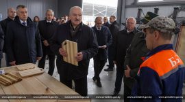 Александр Лукашенко в ходе рабочей поездки в Лепельский район Витебской области посещает Березинский биосферный заповедник