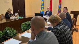 Обсуждение вопросов ЖКХ, семейные сложности и частные инициативы. Алексей Кушнаренко провёл личный приём в Любанском райисполкоме